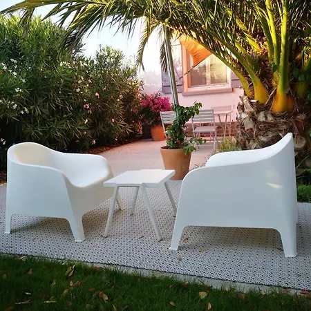 Le Bleu Parentale Cuisine Partagee Quarto em Acomodações Particulares *