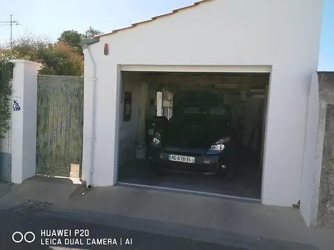 Le Bleu Parentale Cuisine Partagee Pansiyon Beauvoir-sur-Mer